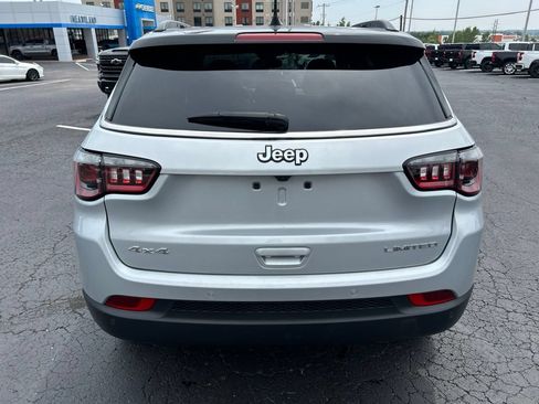 Used 2025 Jeep Compass Limited AWD/4WD image 6