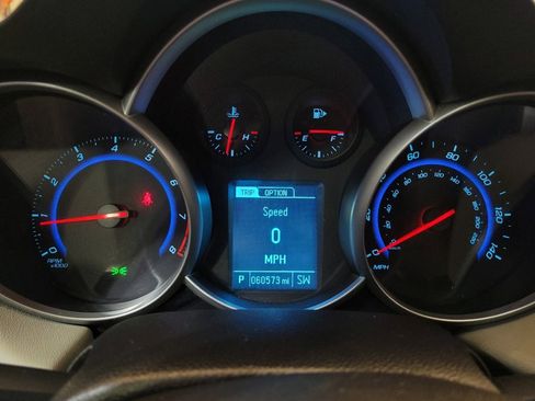 Used 2016 Chevrolet Cruze LS image 23