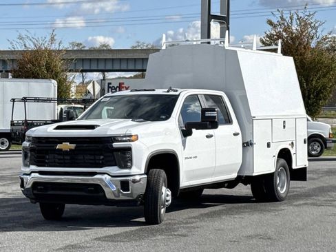 New 2025 Chevrolet Silverado 3500 W/T w/ WT Convenience Package AWD/4WD image 15