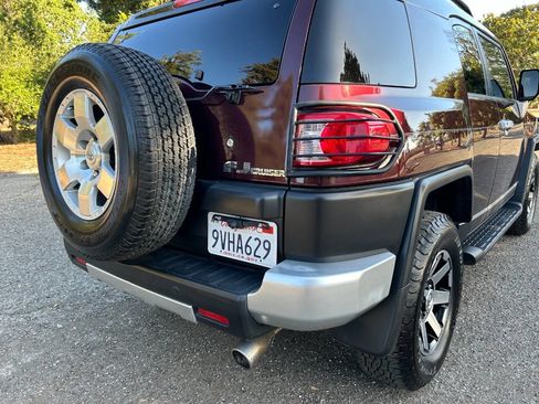 Used 2007 Toyota FJ Cruiser 4WD image 16