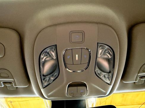 Used 2022 Jeep Compass Latitude w/ Sun and Sound Group image 20