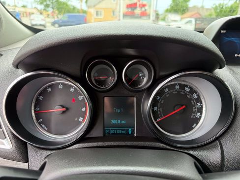 Used 2015 Buick Encore Convenience FWD image 15