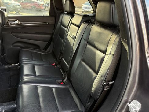 Used 2015 Jeep Grand Cherokee Overland image 17