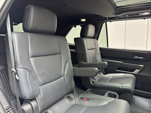 Used 2023 Toyota Sequoia Platinum AWD/4WD image 43
