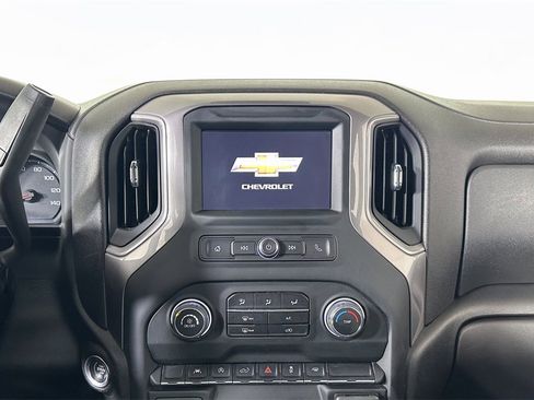 Used 2023 Chevrolet Silverado 1500 Custom image 11