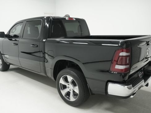 Used 2023 RAM 1500 Laramie AWD/4WD image 5