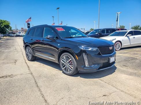 Certified 2024 Cadillac XT6 Sport w/ LPO, Floor Liner Package AWD/4WD image 6