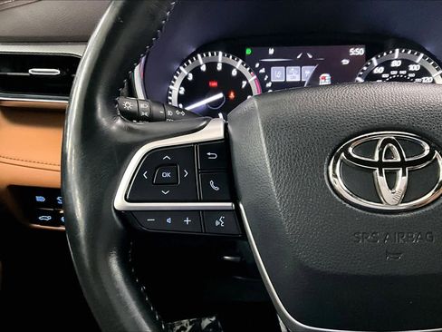 Used 2022 Toyota Highlander Platinum AWD/4WD image 24