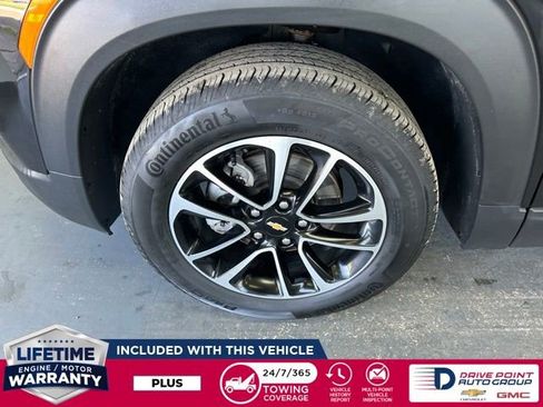 Used 2024 Chevrolet TrailBlazer LT w/ Convenience Package AWD/4WD image 8