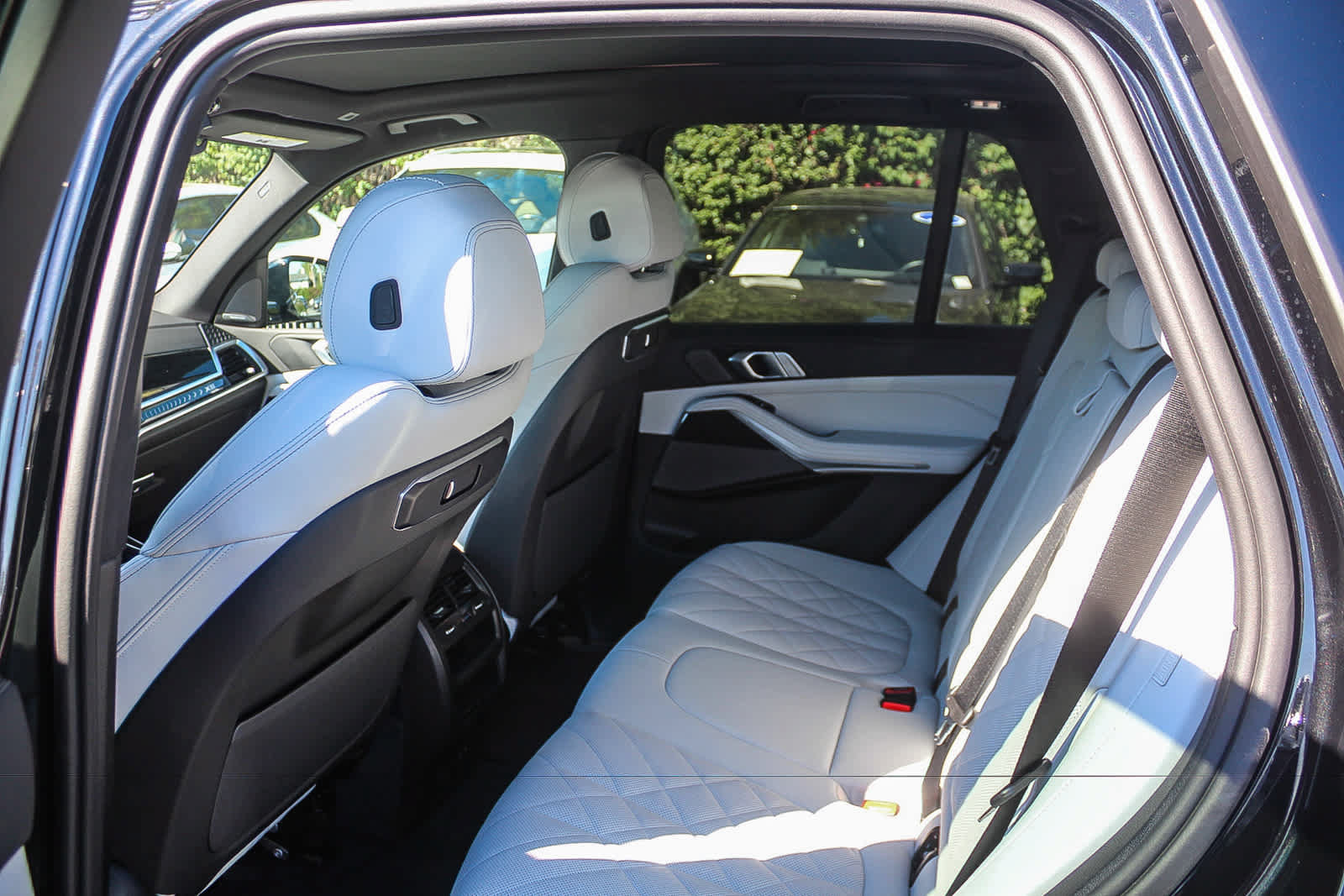 Used 2026 BMW X5 sDrive40i w/ M Sport Package RWD image 17