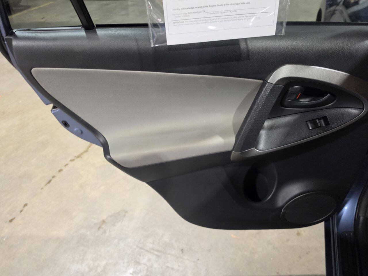 Used 2009 Toyota RAV4 4WD image 24