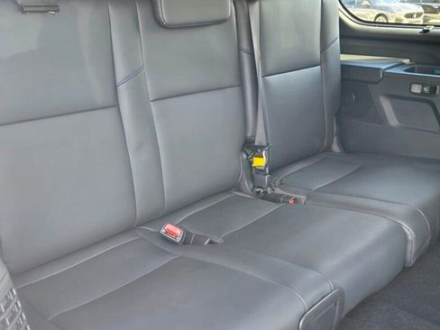 Used 2025 Toyota Sequoia Platinum AWD/4WD image 17