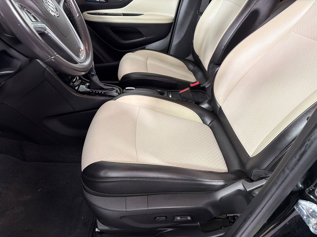 Used 2020 Buick Encore Preferred AWD/4WD image 12