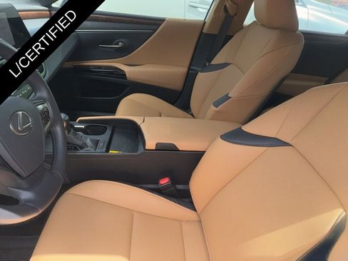 Certified 2025 Lexus ES 350 w/ Premium Package image 11