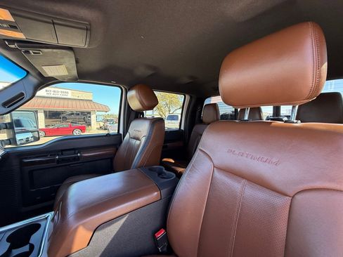 Used 2014 Ford F250 Platinum w/ FX4 Off-Road Package AWD/4WD image 19