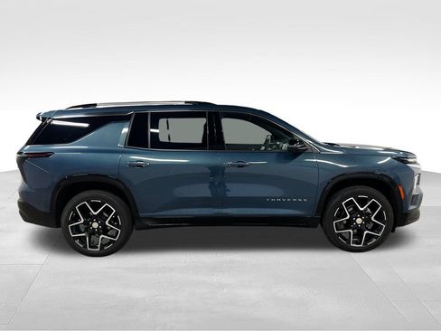 Certified 2026 Chevrolet Traverse High Country w/ LPO, Floor Liner Package AWD/4WD image 2
