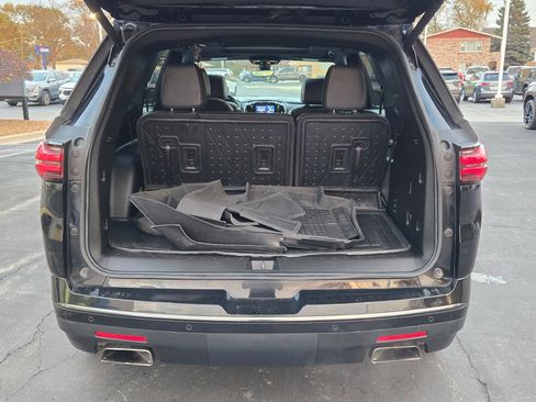 Certified 2022 Chevrolet Traverse Premier w/ Redline Edition image 14