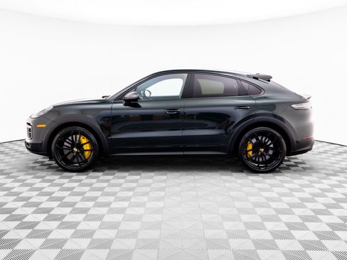 Certified 2022 Porsche Cayenne Turbo GT AWD/4WD image 2
