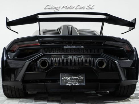 Used 2022 Lamborghini Huracan STO RWD image 21