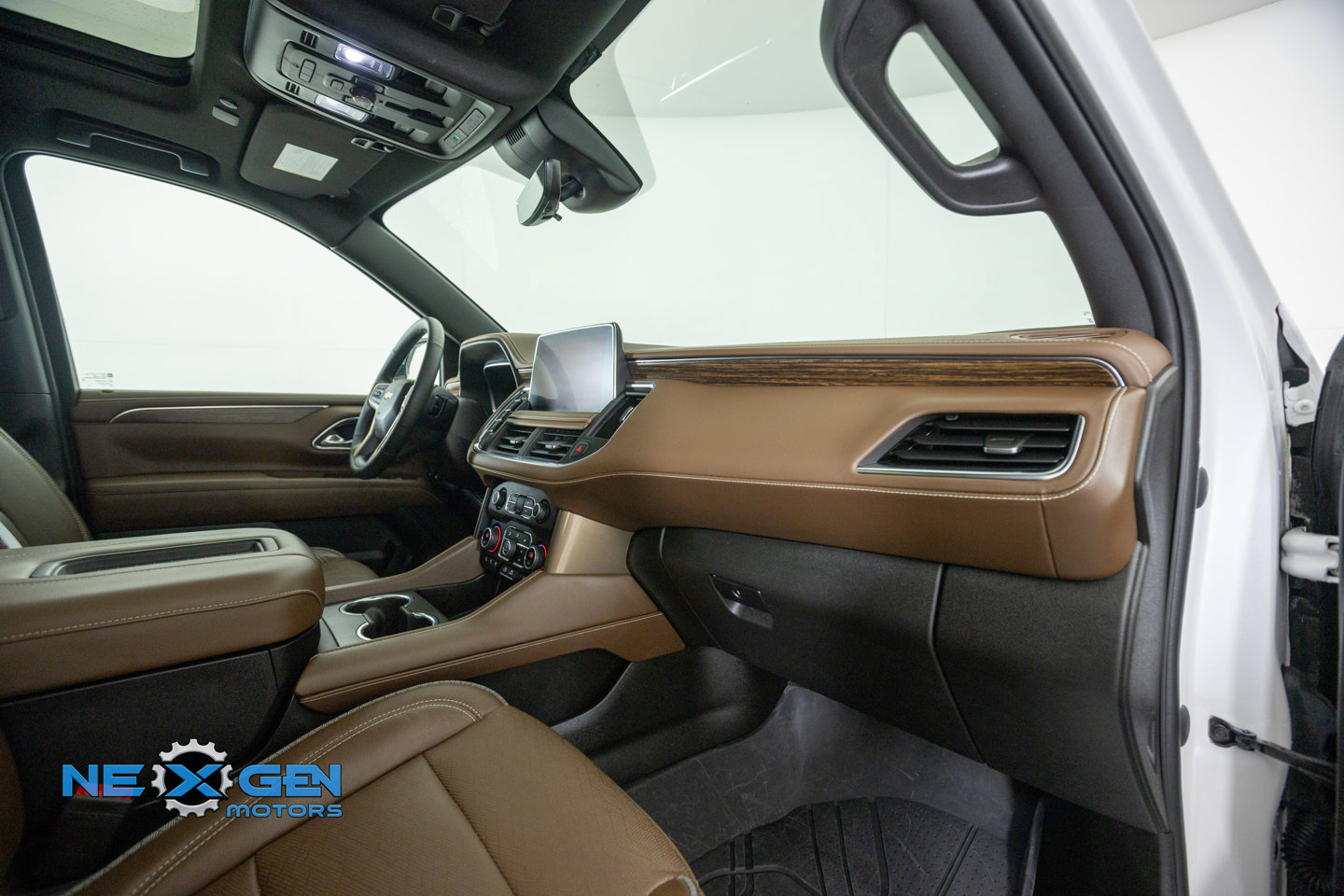 Used 2023 Chevrolet Tahoe High Country AWD/4WD image 43