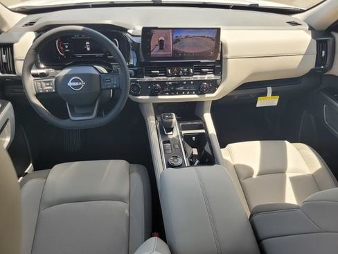 New 2026 Nissan Pathfinder SL AWD/4WD image 10