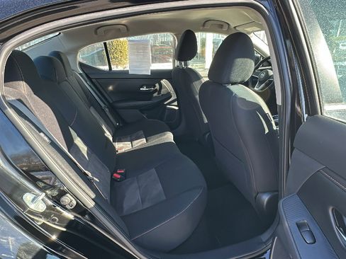 Certified 2022 Nissan Sentra SR w/ Trunk Package image 25