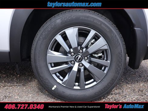 New 2025 Nissan Pathfinder SV w/ SV Premium Package image 36