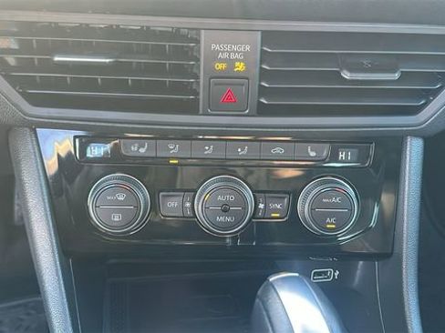 Used 2020 Volkswagen Jetta SEL image 12