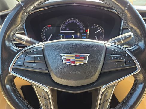 Used 2019 Cadillac XT5 Luxury FWD image 24
