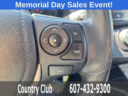 Used 2018 Toyota RAV4 LE w/ All Weather Liner Package AWD/4WD image 17