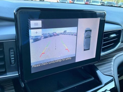 Certified 2023 Ford Explorer Limited image 27