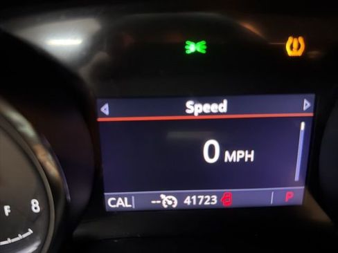 Used 2023 Buick Encore GX Select image 11