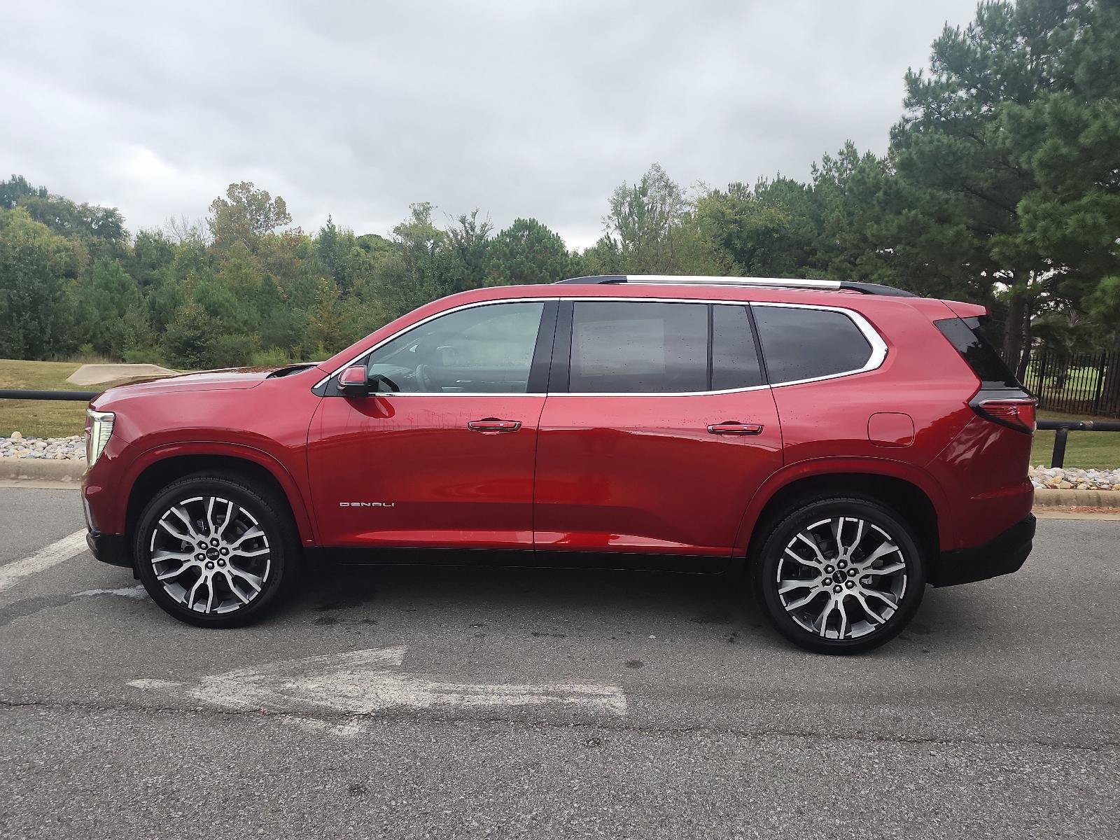 Certified 2026 GMC Acadia Denali Ultimate FWD image 2