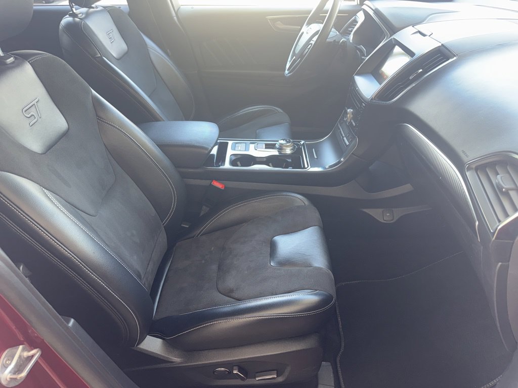 Used 2019 Ford Edge ST w/ Equipment Group 401A AWD/4WD image 16