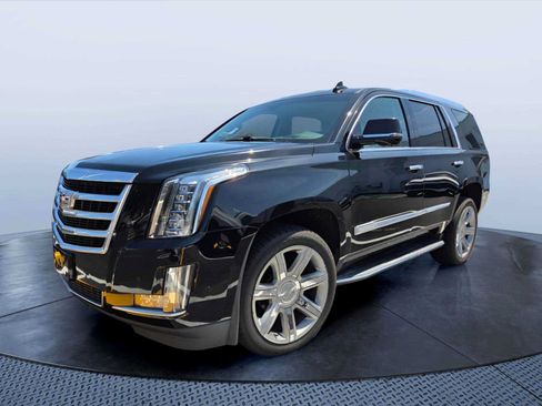 Used 2020 Cadillac Escalade Luxury AWD/4WD image 3