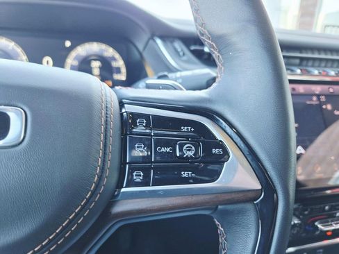 Used 2025 Jeep Grand Cherokee Summit w/ Adv Protech Group IV image 22