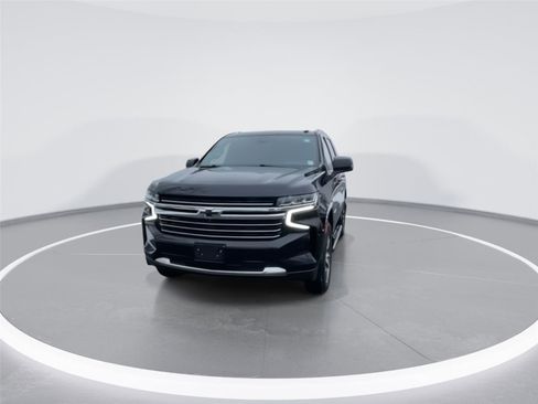 Used 2021 Chevrolet Tahoe LT w/ LT Signature Package image 3