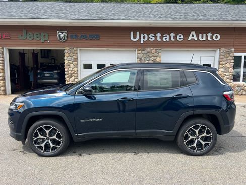 New 2026 Jeep Compass Limited AWD/4WD image 8
