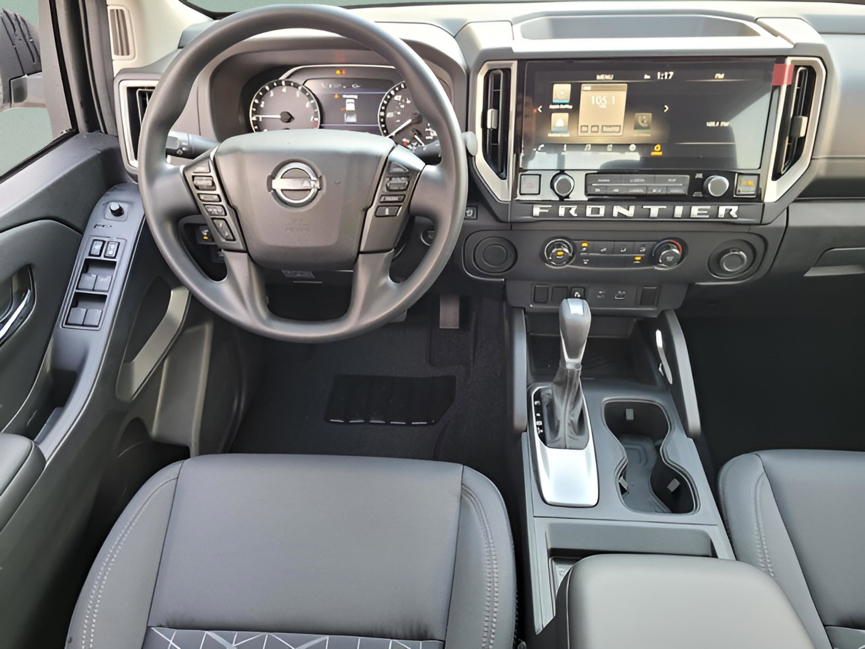 Used 2026 Nissan Frontier SV w/ Tow Package RWD image 11