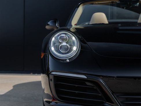 Used 2017 Porsche 911 Carrera RWD image 21