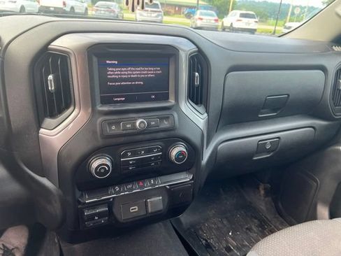 Used 2020 Chevrolet Silverado 1500 Custom Trail Boss w/ Custom Convenience Package AWD/4WD image 13