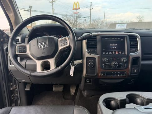 Used 2013 RAM 2500 Laramie w/ Convenience Group image 16