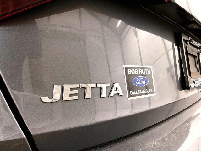 Used 2021 Volkswagen Jetta R-Line FWD image 14