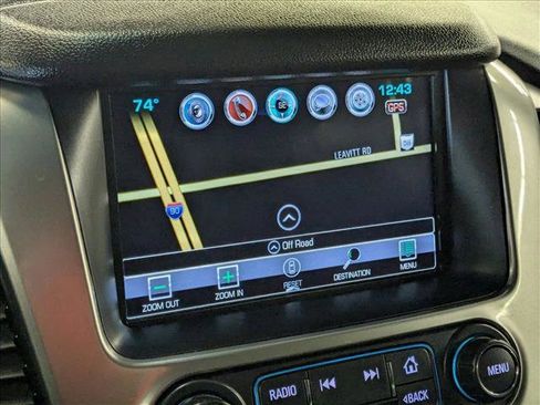 Used 2019 Chevrolet Suburban Premier image 14