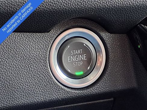 Used 2024 Chevrolet Traverse Z71 image 28