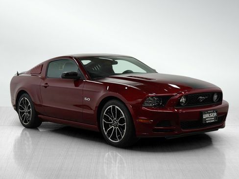 Used 2014 Ford Mustang GT w/ V8 Black Appearance Package image 8