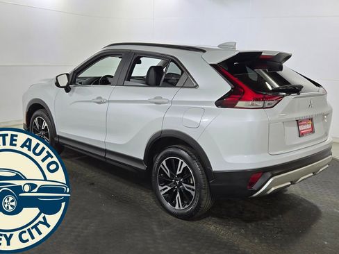 Used 2023 Mitsubishi Eclipse Cross SE image 5