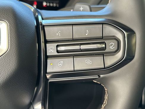 New 2026 GMC Yukon XL AT4 image 23