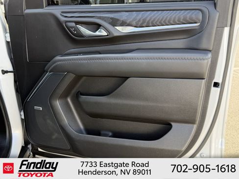 Used 2023 GMC Yukon Denali AWD/4WD image 17
