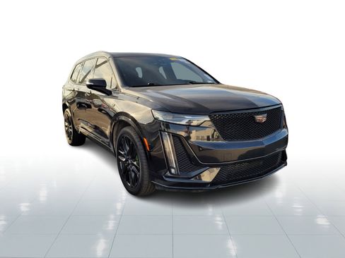 Used 2020 Cadillac XT6 Sport image 3